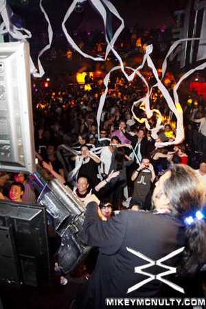 Avalon_Avaland_Hollywood_Darude_111409_057