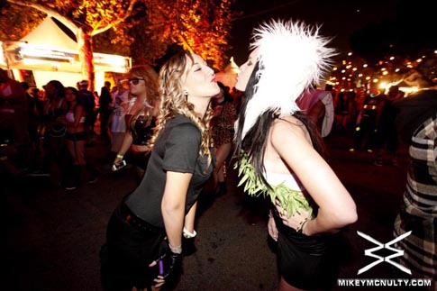 escapewonderland_102911_073