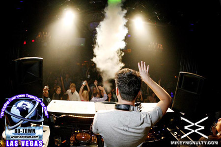 Godskitchen_SandervanDoorn_BodyEnglish_LasVegas_102109_123