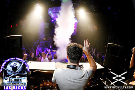 Godskitchen_SandervanDoorn_BodyEnglish_LasVegas_102109_124