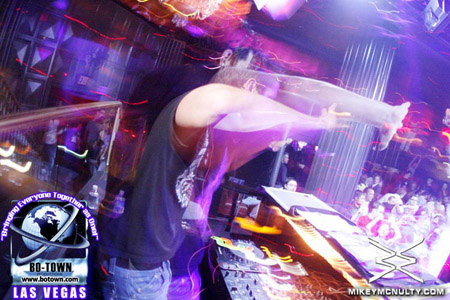 BodyEnglish_Godskitchen_DjIrene_71509_002