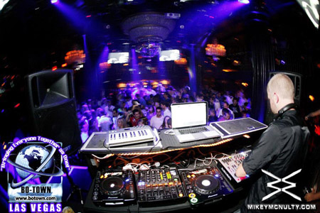 Godskitchen_BodyEnglish_MorganPage_LasVegas_8509_076