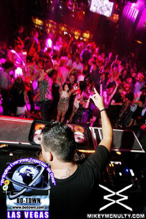 Godskitchen_BodyEnglish_HardRockHotel_JohnDahlback_91609_80