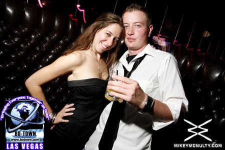 Godskitchen_NoalSanger_BodyEnglishNightclub_LasVegas_111809_048