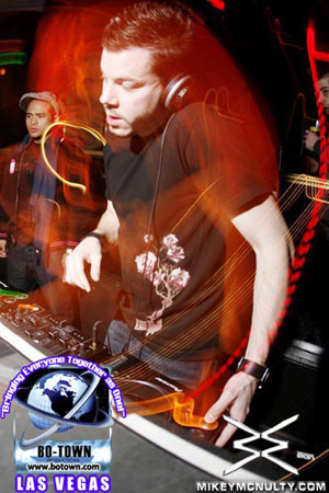 Godskitchen_NicFanciulli_BodyEnglish_LasVegas_120209_128