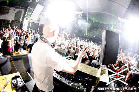 AboveandBeyond_JordanStevens_BoomJinx_Moon_LasVegas_112209_112