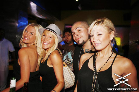 moon_nightclub_62210_026