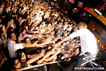 ArminvanBuuren_Perfecto_RainNightclub_LasVegas_101009_200