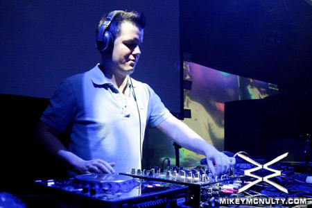 MarkusSchulz_BlakeJarrell_Perfecto_Rain_LasVegas_112109_005