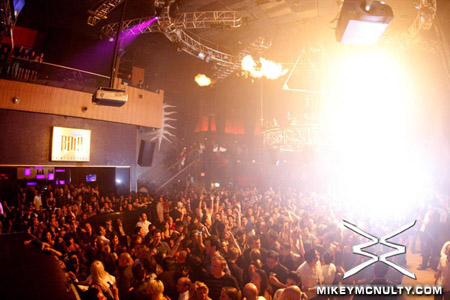 MarkusSchulz_BlakeJarrell_Perfecto_Rain_LasVegas_112109_034