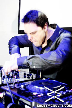 MarkusSchulz_BlakeJarrell_Perfecto_Rain_LasVegas_112109_055