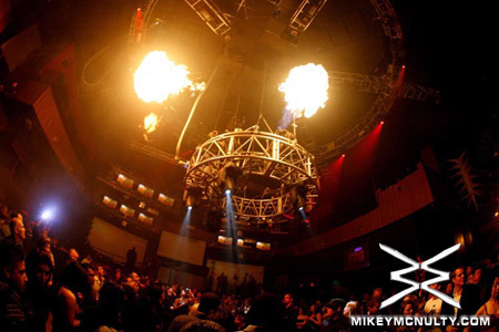 PerfectoVegas_MennoDeJong_RainNightclub_121209_011