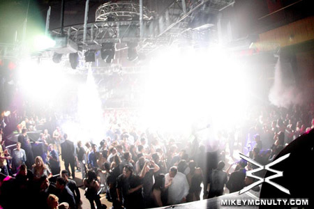 PerfectoVegas_MennoDeJong_RainNightclub_121209_044