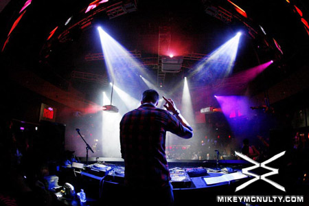 PerfectoVegas_MennoDeJong_RainNightclub_121209_127