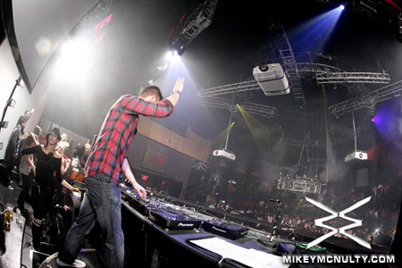 PerfectoVegas_MennoDeJong_RainNightclub_121209_133