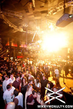 Perfecto_NYE_RainNightclub_123109_023