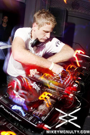 Tritonal_RandyBoyer_RubySkye_SanFrancisco_11609_095