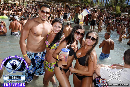 Rehab_LasVegas_HardRock_PoolParty_81609_019