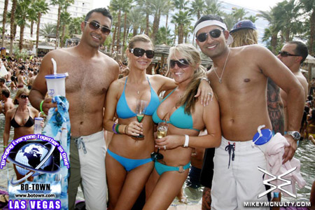 Rehab_LasVegas_PoolParty_HardRock_82309_045