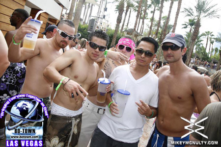 Rehab_LasVegas_PoolParty_HardRock_82309_070