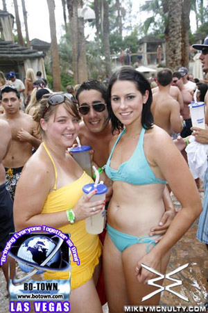 Rehab_LasVegas_PoolParty_HardRock_82309_085