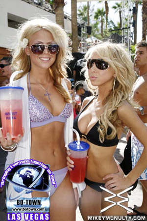 Rehab_PoolParty_HardRock_LasVegas_91309_029