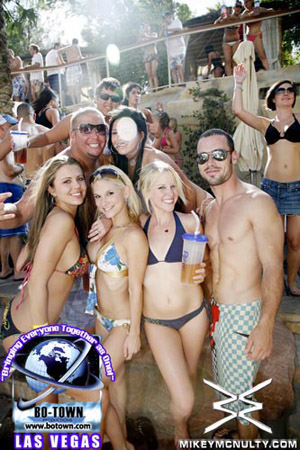 Rehab_PoolParty_HardRock_LasVegas_91309_058