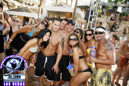 Rehab_PoolParty_HardRock_LasVegas_91309_079