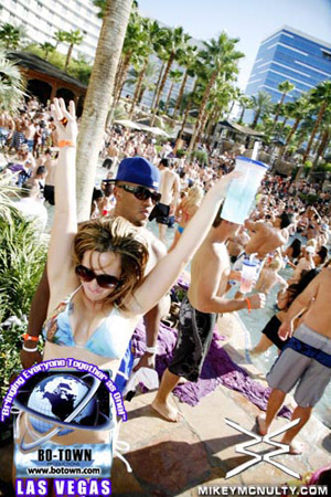 Rehab_PoolParty_LasVegas_HardRock_92009_088