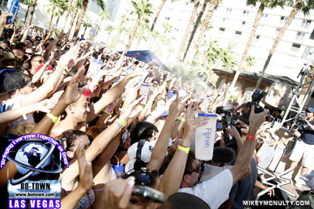 Rehab-LasVegas-PoolParty-T-Pain-9609_141