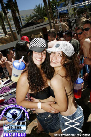 Rehab_PoolParty_5210_076