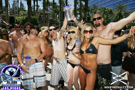 Rehab_PoolParty_5210_189