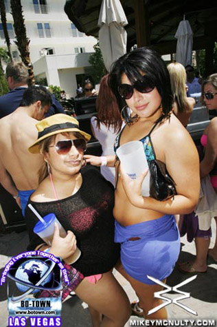 Rehab_PoolParty_5210_192