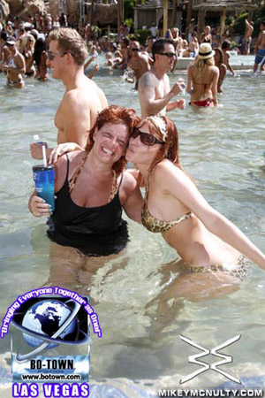 Relax_HardRock_PoolParty_LasVegas_81009_22