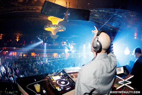 royalenightclub_boston_93010_007