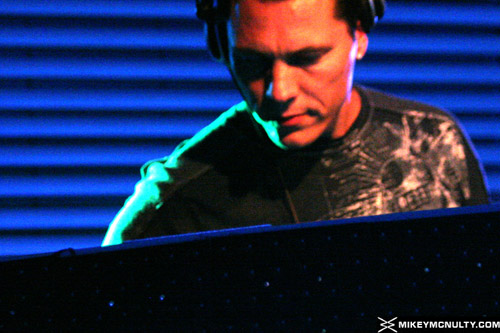 Tiesto_90907_123