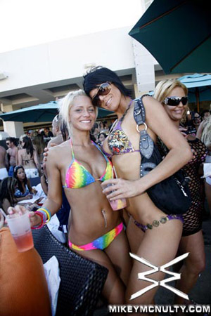 WetRepublic-PoolParty-LasVegas-Deamau5-9709_083