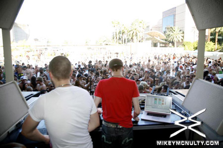 WetRepublic-PoolParty-LasVegas-Deamau5-9709_102